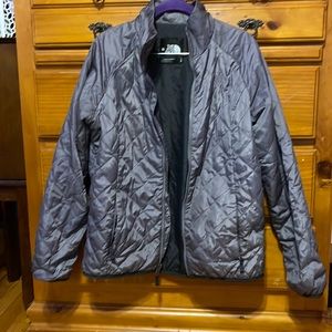 The north face light jacket. Great condition.
